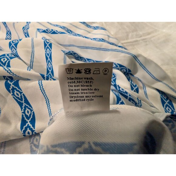 Striped Button-Up Shirt 3X Blue & White Geometric Print Long Sleeve Polyester - Picture 4 of 9